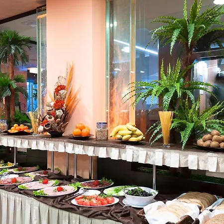 Tes Flora Apartment *