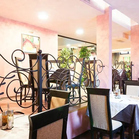 Apartment Tes Flora Borovets