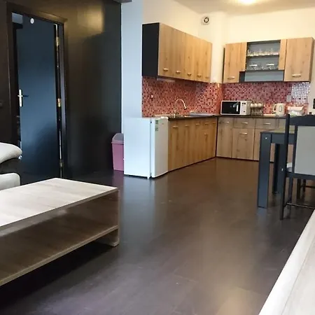 Apartment Tes Flora Borowez