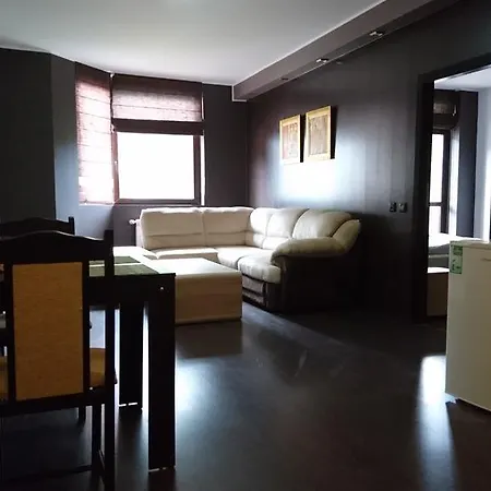 Tes Flora Apartment