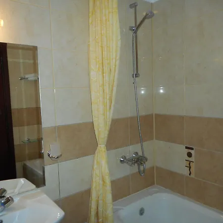 Tes Flora * בורובץ