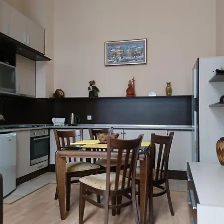 Tes Flora דירה בורובץ