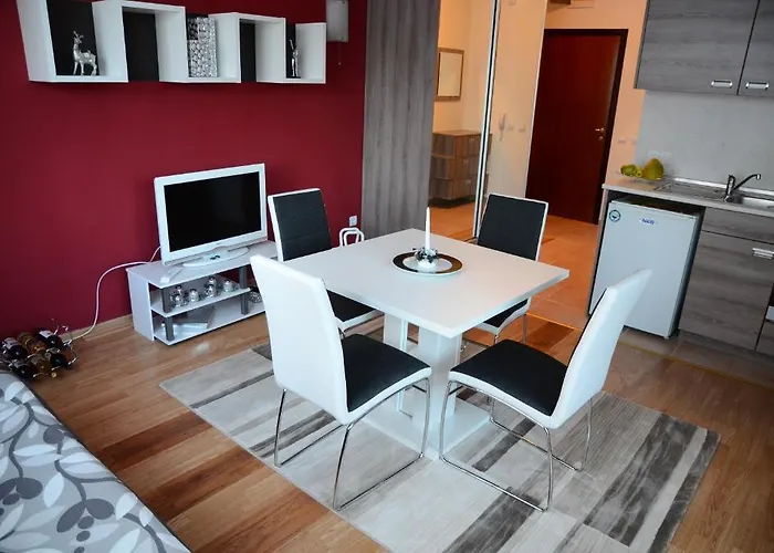 Апартамент Tes флора